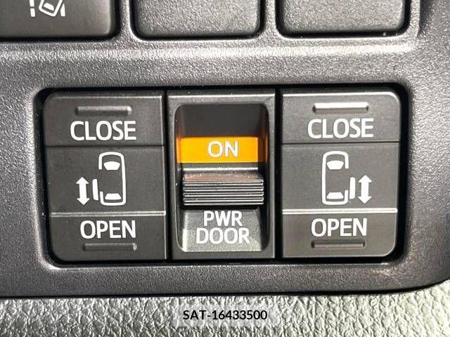 Toyota VOXY 2020-12 243817-6