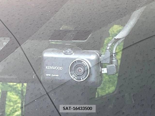 Toyota VOXY 2020-12 243817-8