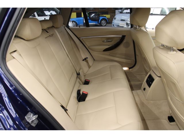 Bmw 3 SERIES 2017-02 16524-17