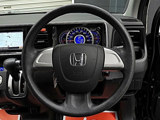Honda LIFE 2013-02 186681-12