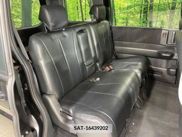 Honda e 2010-06 377756-9