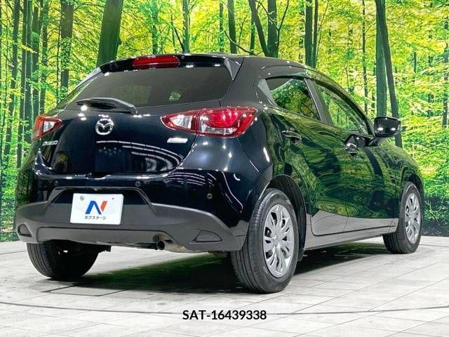 Mazda DEMIO 2015-07 384901-17