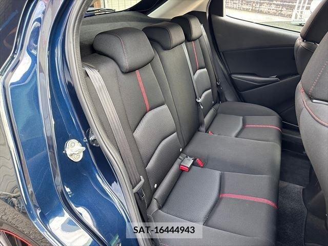 Mazda DEMIO 2015-11 383003-8