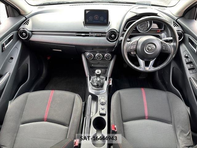 Mazda DEMIO 2015-11 383003-1