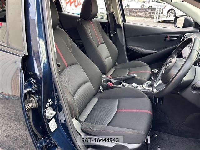 Mazda DEMIO 2015-11 383003-7
