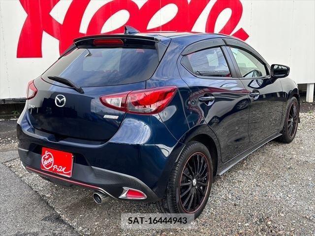Mazda DEMIO 2015-11 383003-17