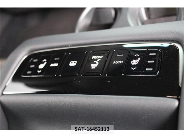Lexus LS 2017-12 304728-6