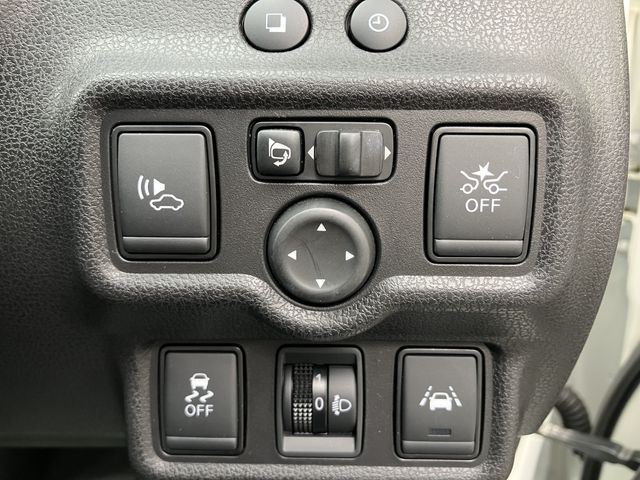 Nissan NOTE 2018-07 16735-14