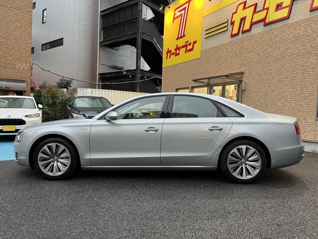 Audi A8 2013-03 28853-21