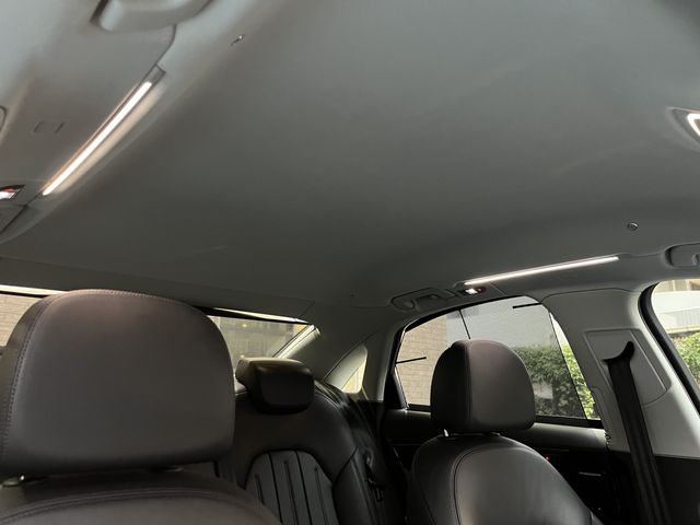 Audi A8 2013-03 28853-18