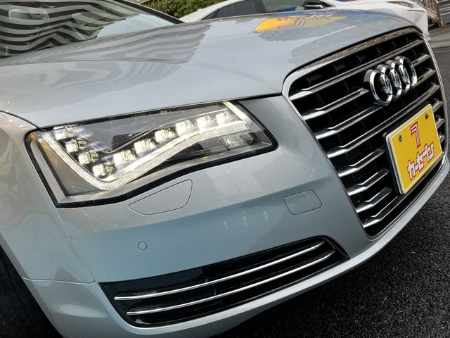 Audi A8 2013-03 28853-28