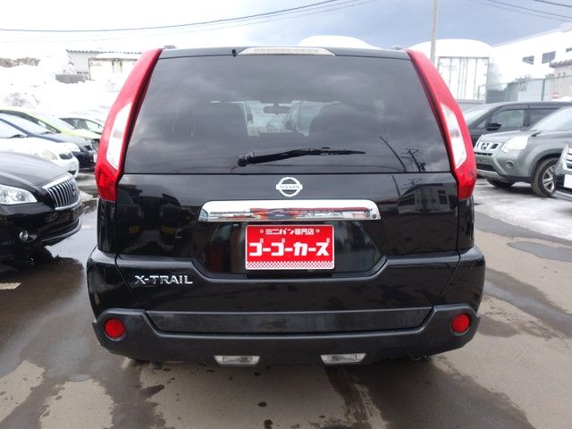Nissan X-TRAIL 2011-12 875-3