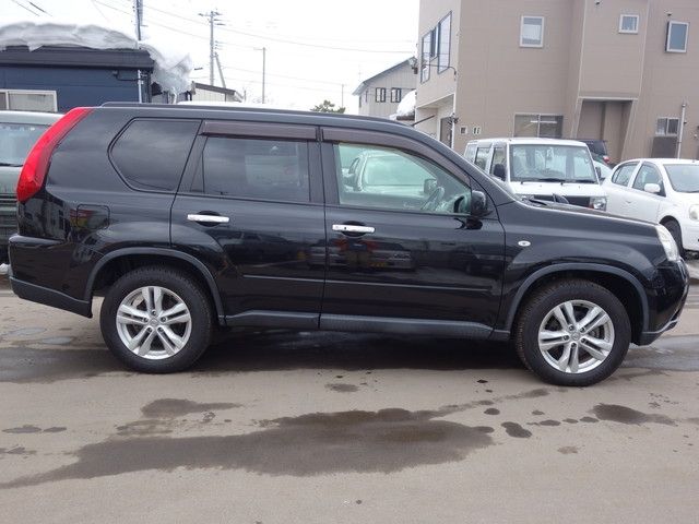 Nissan X-TRAIL 2011-12 875-4