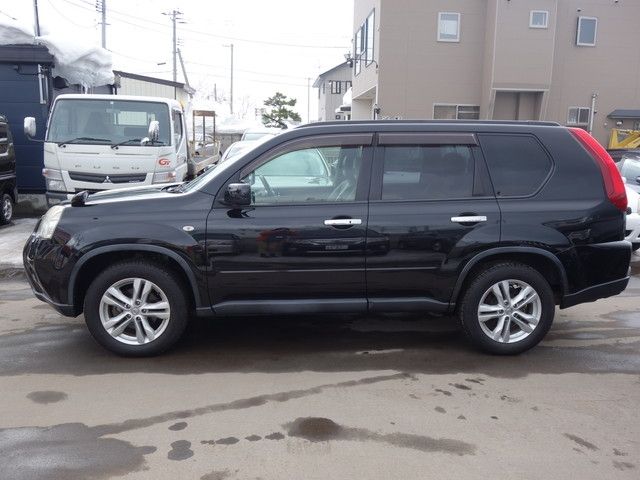 Nissan X-TRAIL 2011-12 875-5
