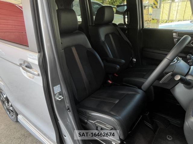 Honda N BOX CUSTOM 2018-06 364792-18