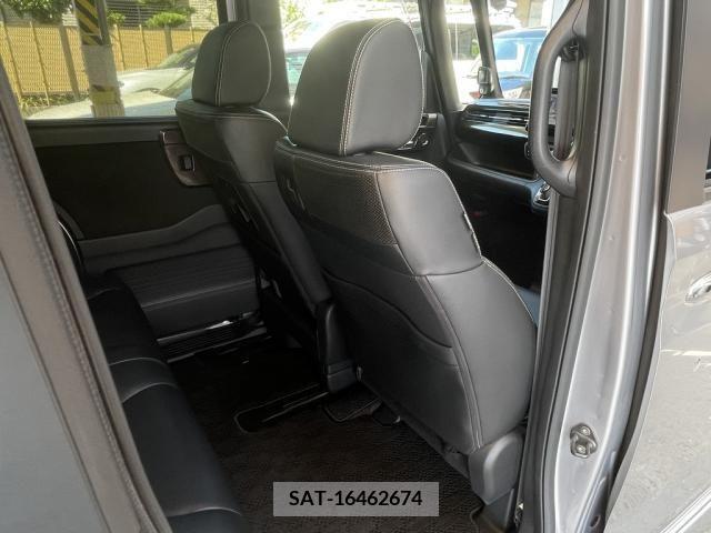 Honda N BOX CUSTOM 2018-06 364792-23