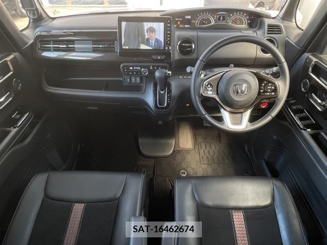 Honda N BOX CUSTOM 2018-06 364792-1