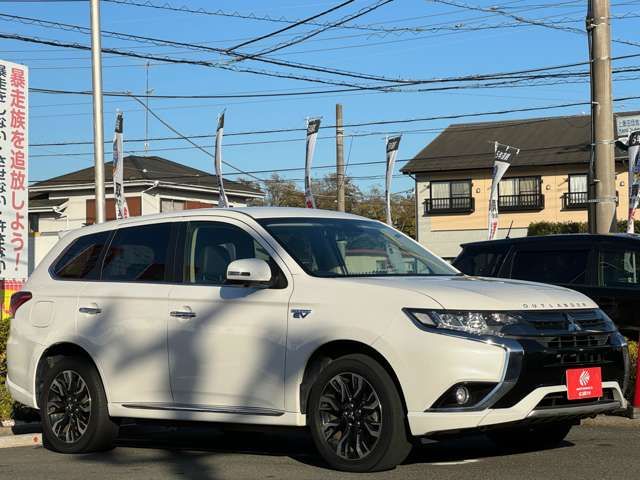 Mitsubishi OUTLANDER PHEV 2015-07 195926-10