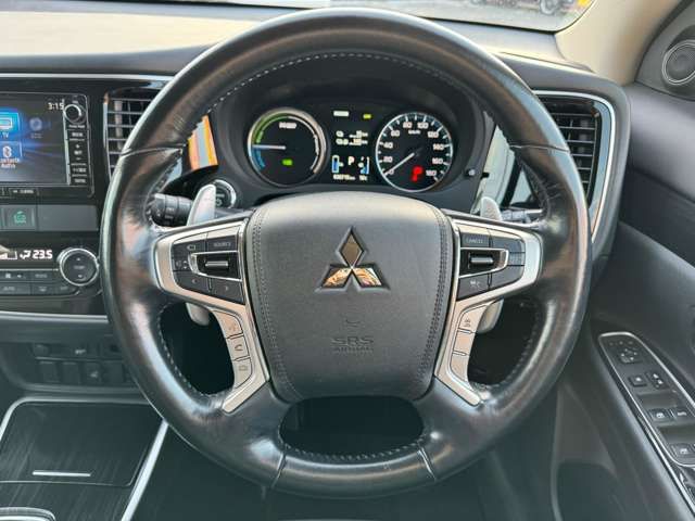 Mitsubishi OUTLANDER PHEV 2015-07 195926-16