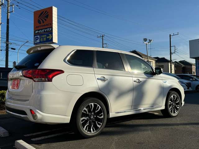 Mitsubishi OUTLANDER PHEV 2015-07 195926-8