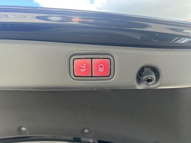 Mercedes Benz E-CLASS 2021-02 189600-15
