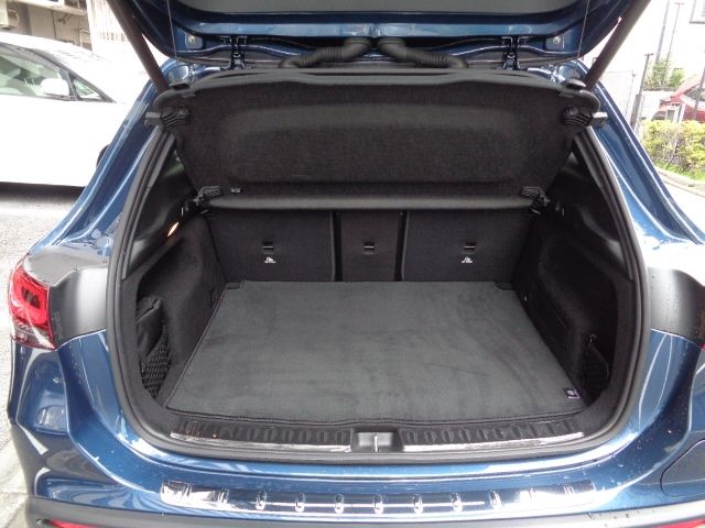 Mercedes Benz EQA 2021-11 24118-10