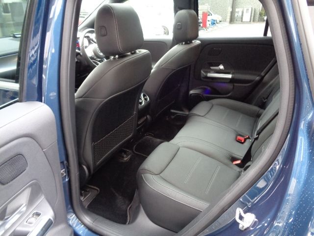 Mercedes Benz EQA 2021-11 24118-16