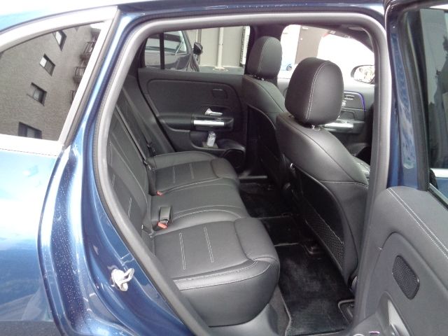 Mercedes Benz EQA 2021-11 24118-17