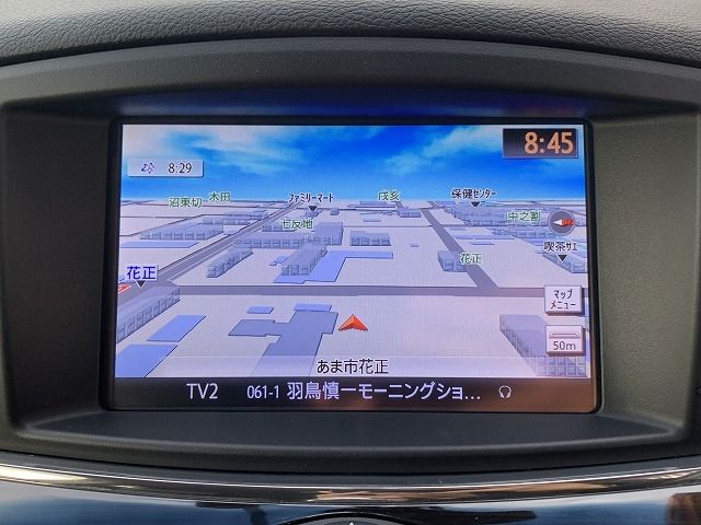 Nissan ELGRAND 2018-08 28565-12