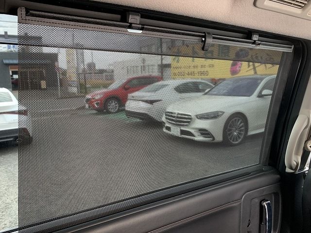 Nissan ELGRAND 2018-08 28565-28
