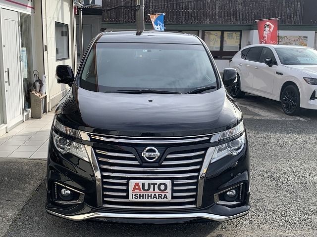 Nissan ELGRAND 2018-08 28565-3