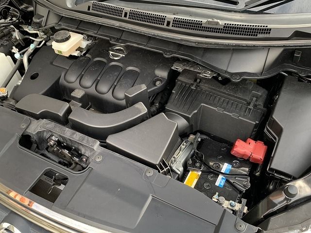 Nissan ELGRAND 2018-08 28565-10