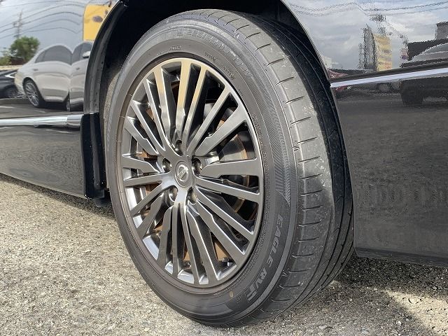 Nissan ELGRAND 2018-08 28565-5
