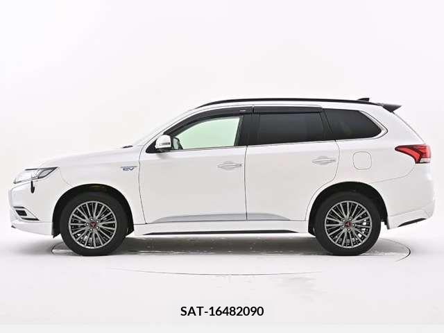Mitsubishi OUTLANDER PHEV 2020-08 281115-2