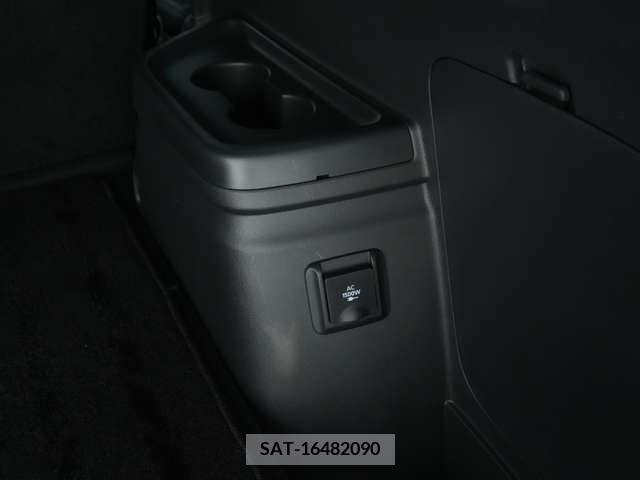 Mitsubishi OUTLANDER PHEV 2020-08 281115-17