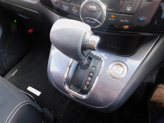 Nissan SERENA 2014-12 186790-26