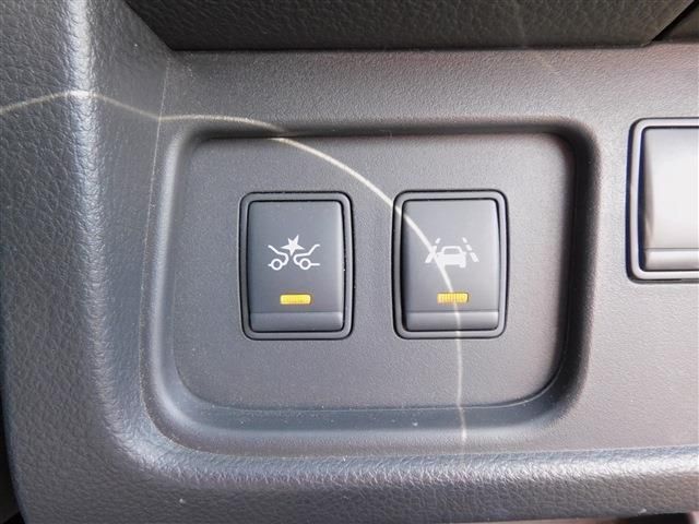 Nissan SERENA 2014-12 186790-29
