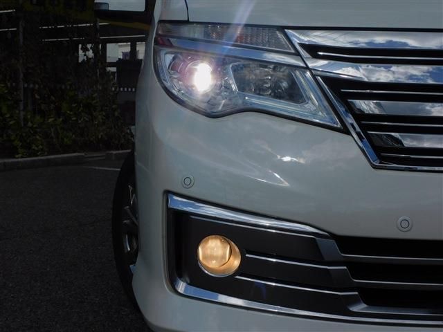 Nissan SERENA 2014-12 186790-10