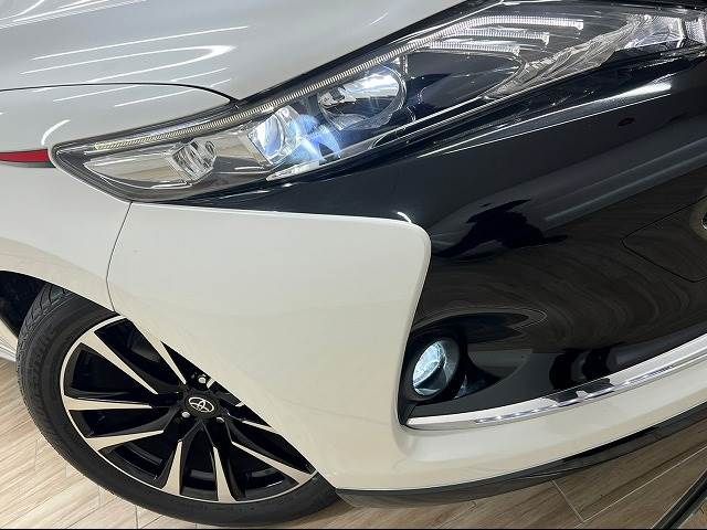 Toyota HARRIER 2018-06 16069-19