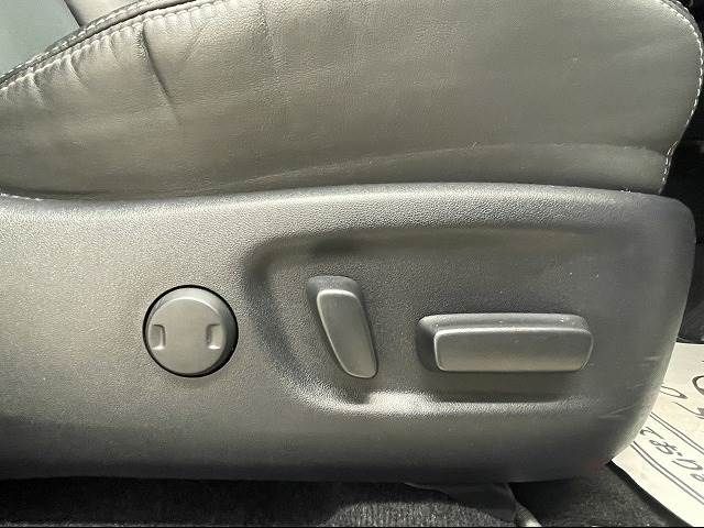 Toyota HARRIER 2018-06 16069-6
