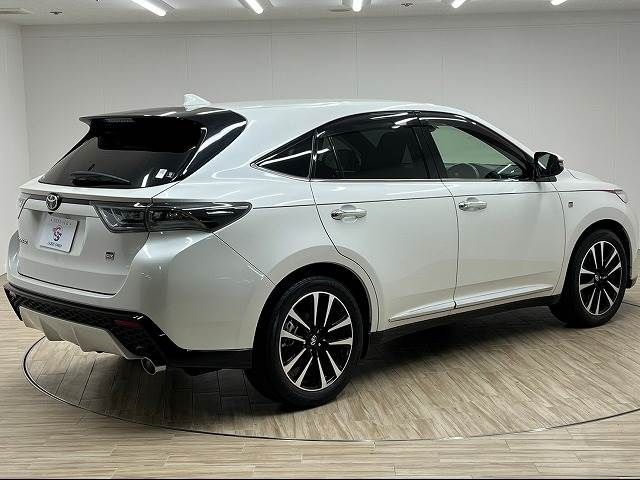 Toyota HARRIER 2018-06 16069-14