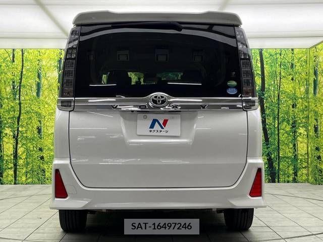 Toyota VOXY 2016-05 220129-16