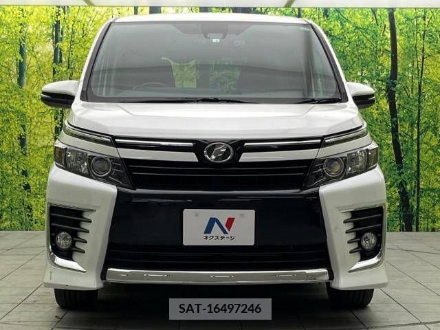 Toyota VOXY 2016-05 220129-15