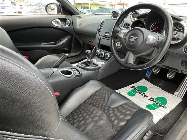 Nissan FAIRLADY Z 2016-02 5963-13