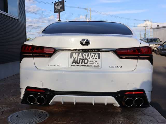 Lexus LS 2021-01 12036-5