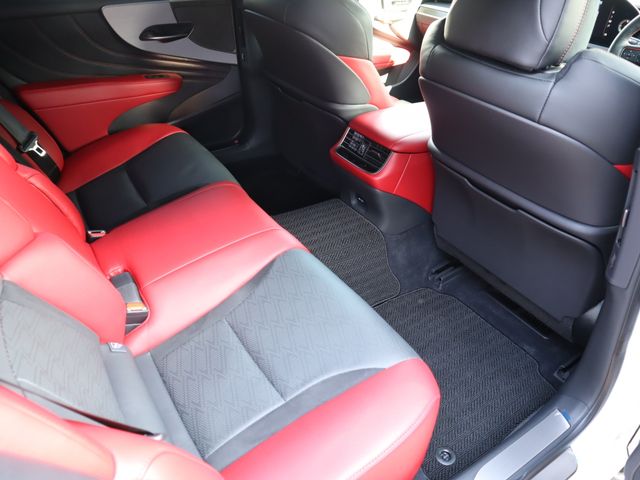 Lexus LS 2021-01 12036-10
