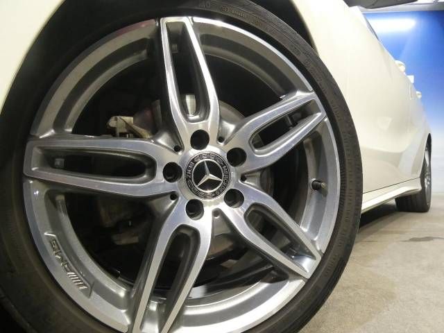 Mercedes Benz A-CLASS 2017-12 196415-13