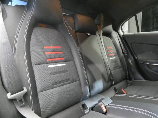 Mercedes Benz A-CLASS 2017-12 196415-9