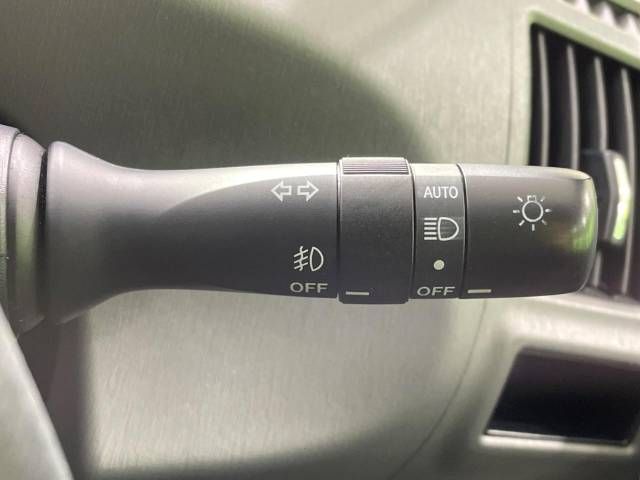 Toyota PRIUS ALPHA 2013-01 185209-6