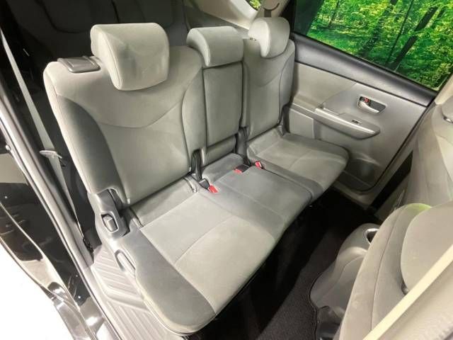 Toyota PRIUS ALPHA 2013-01 185209-9